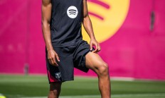 开云体育下载-巴萨客场艰难取胜，积分保持领先优势的简单介绍