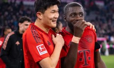 开云体育-云达不莱梅主场失利，德甲降级区球队増加不迭