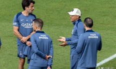 开云体育下载-昂热遭遇劲敌，球队士气受挫