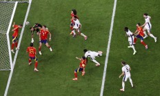 开云体育下载-精彩绝伦！欧洲足球赛场上展现出色