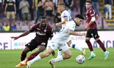 开云体育官方网站-意甲豪门不再慵懒，AC米兰国际米兰勇夺三分