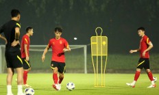 开云体育平台APP-比赛中场上突发状况，球队临时换人带来不同战术