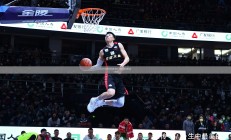 开云官网-雄鹿队主力受伤，球队战绩下滑的简单介绍