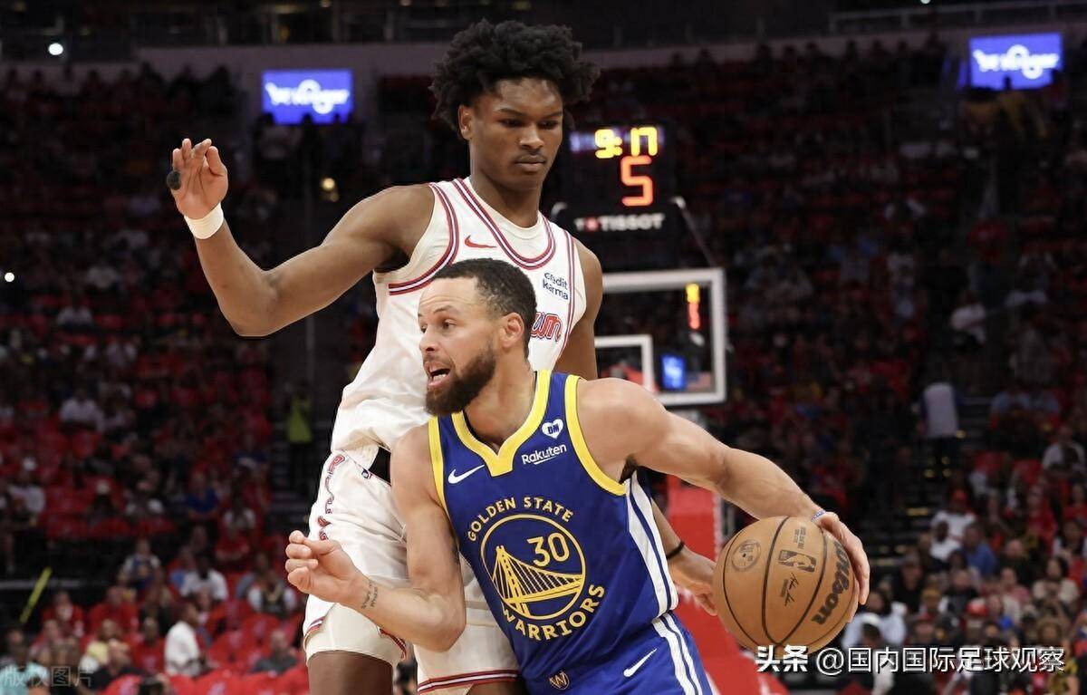 NBA西部决赛：勇士队连胜稳固领先优势