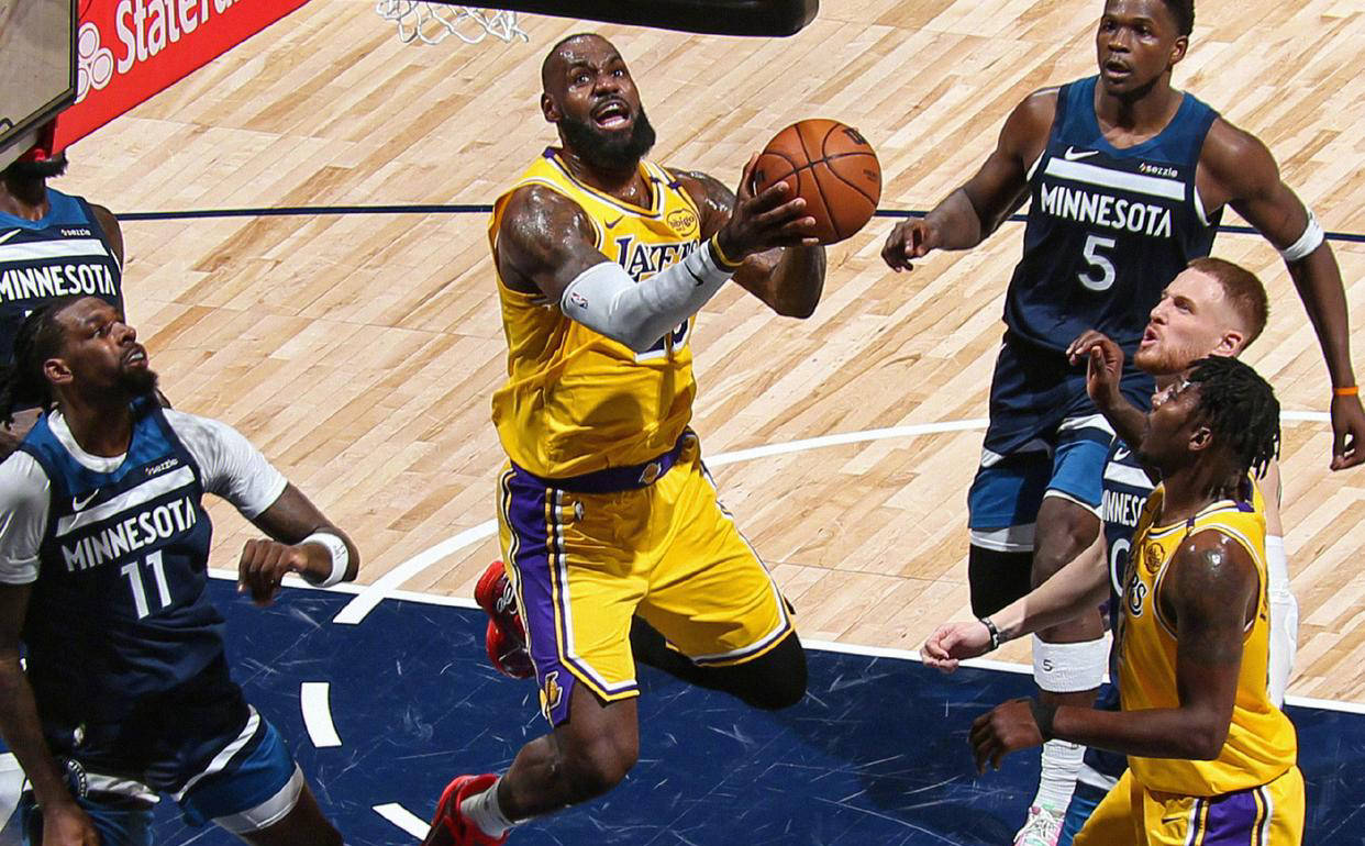 红粉组合领衔湖人队再下一城,实力无敌 红粉组合领衔湖人队再下一城,实力无敌