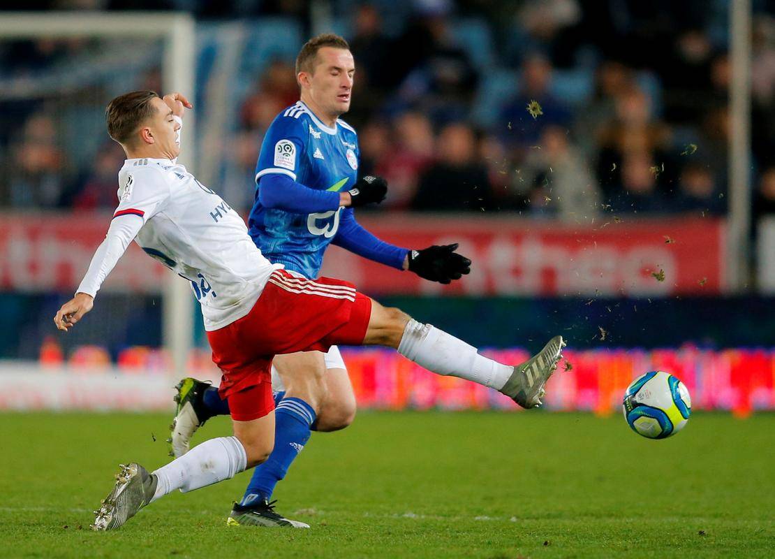 昂热遭遇劲敌,球队士气受挫 昂热遭遇劲敌,球队士气受挫