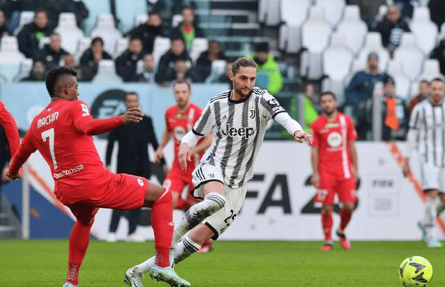 关于帕尔马突破尤文图斯封堵，全队团结一致拼搏的信息