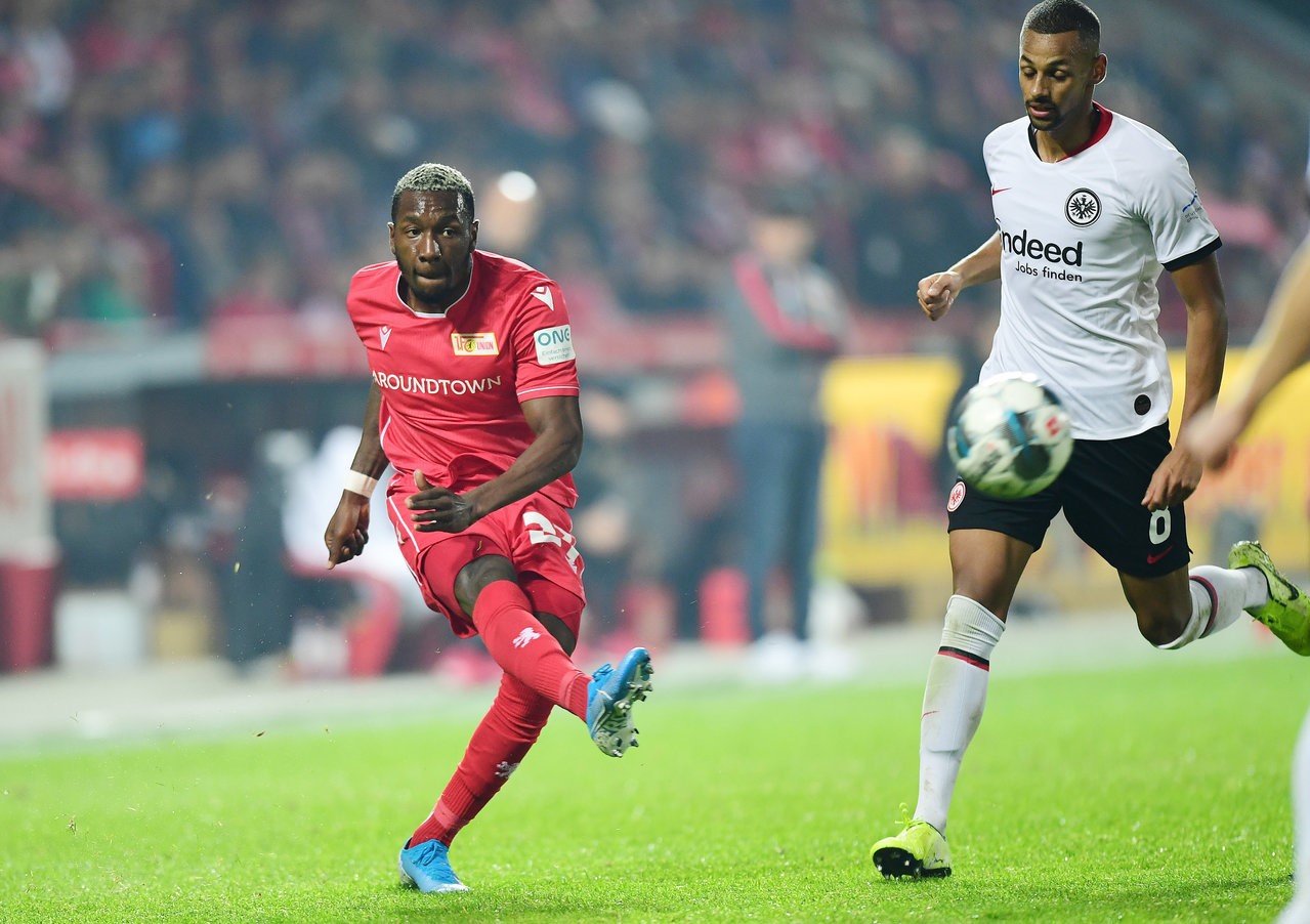 包含SHR险胜BRO,Peanut完成史诗逆转强强对话四强赛,锁定晋级资格的词条 包含SHR险胜BRO,Peanut完成史诗逆转强强对话四强赛,锁定晋级资格的词条