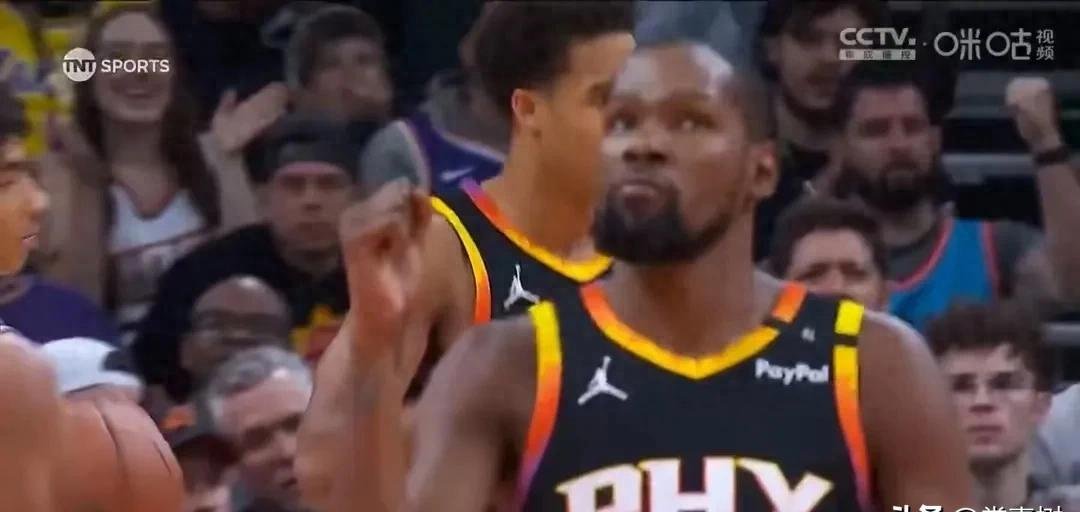 湖人后卫再次伤退，球队深陷伤病泥潭