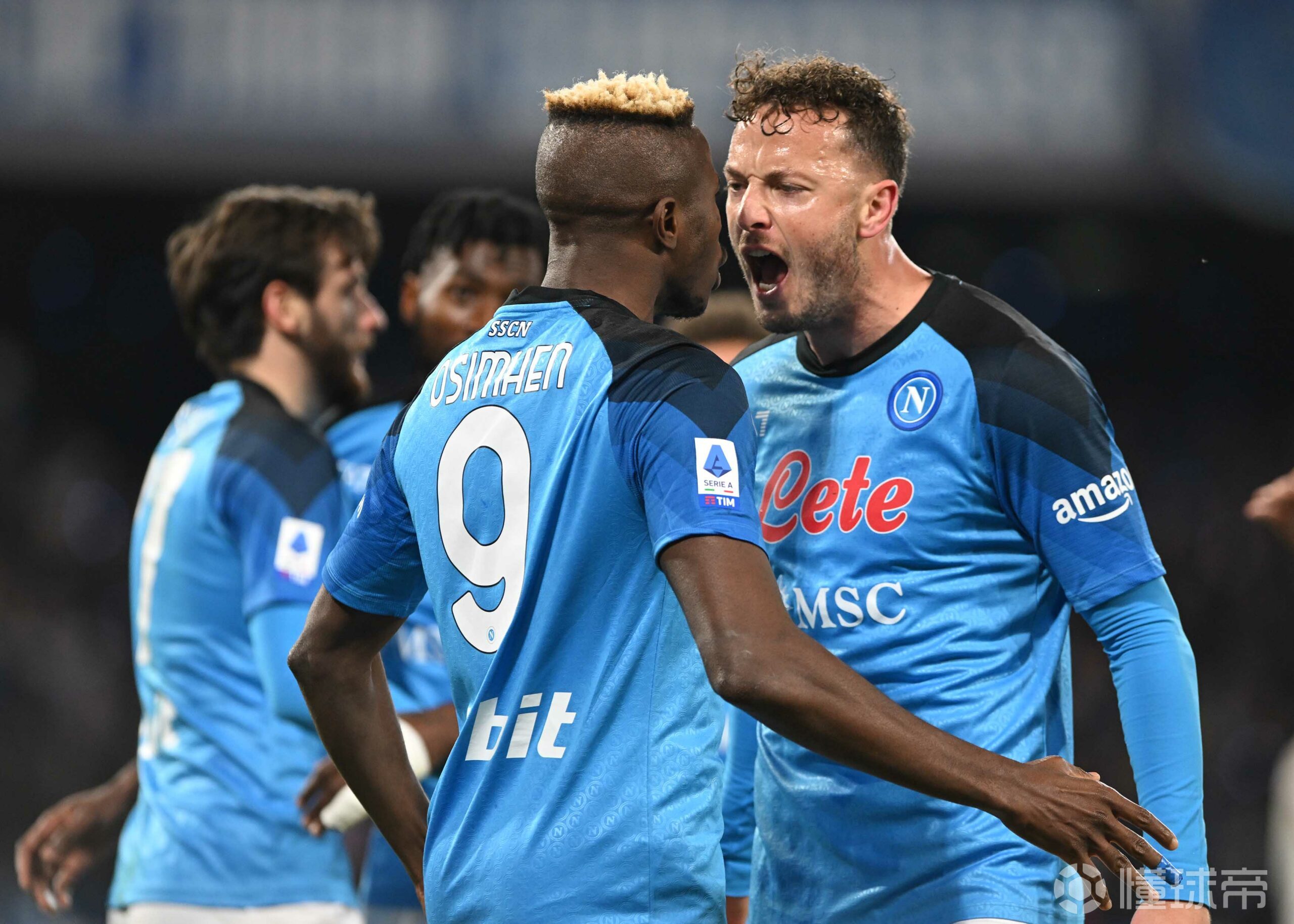 那不勒斯逆转击败罗马,继续保持联赛不败 那不勒斯逆转击败罗马,继续保持联赛不败