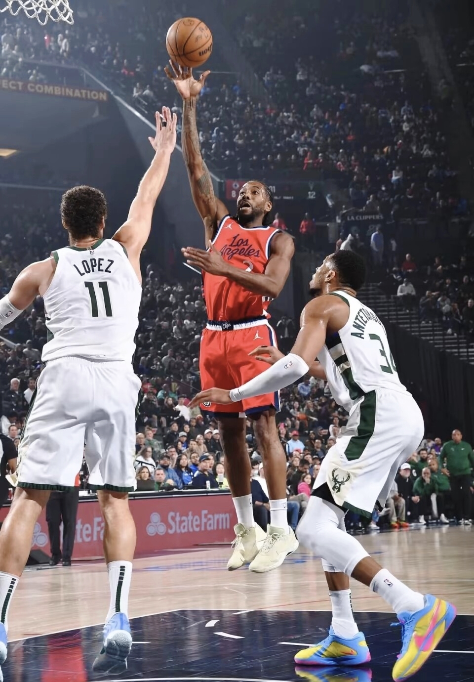 雄鹿力克江苏队，德罗赞关键制胜的简单介绍