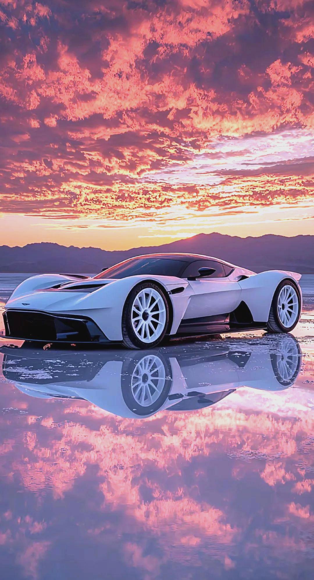 包含红牛二队轻取阿斯顿马丁，拉塞尔统治全场的词条