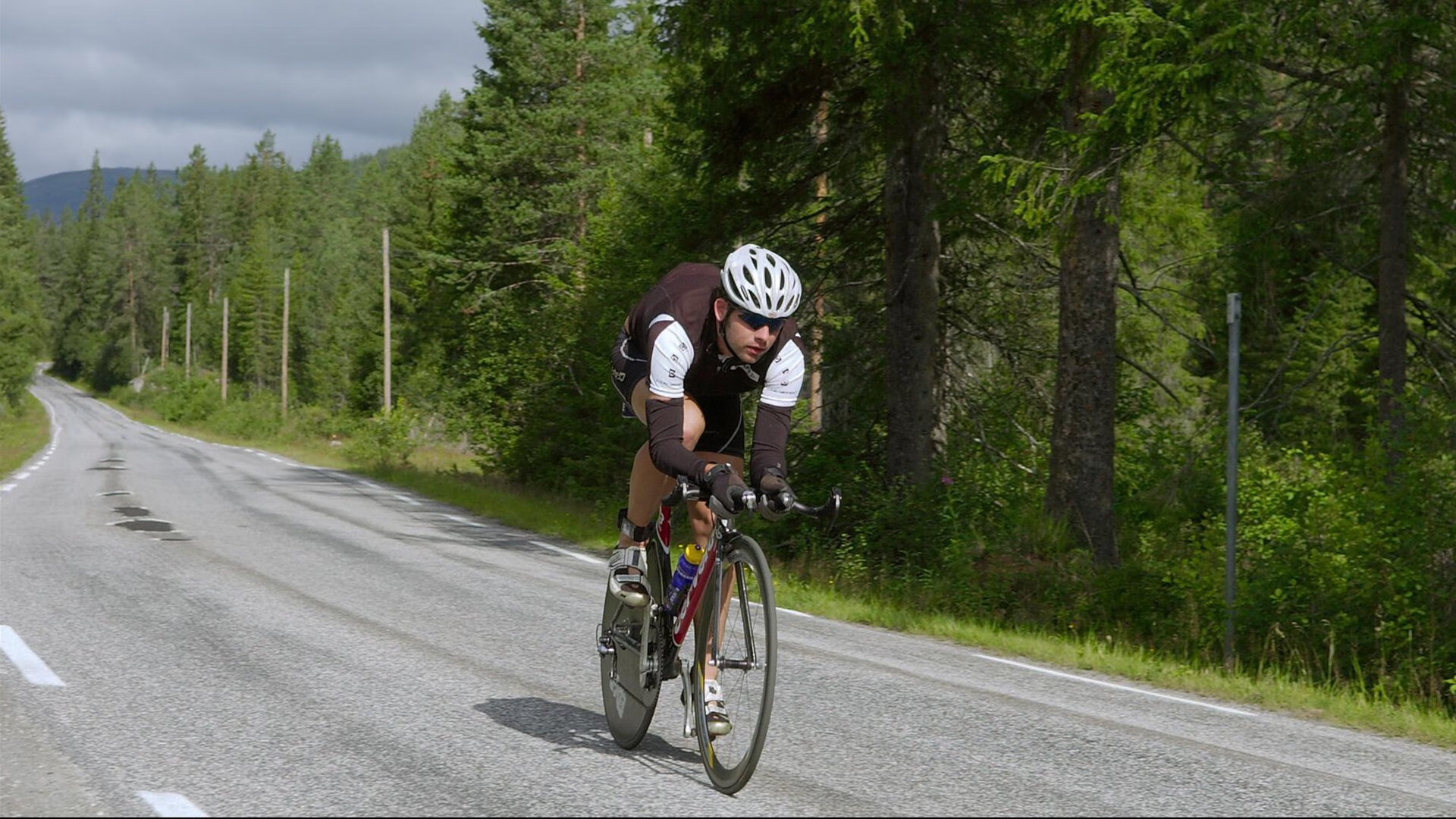 冰封王座前的赤道烈焰，郑思维如何点燃印尼翻盘丹麦的奇迹之夜
